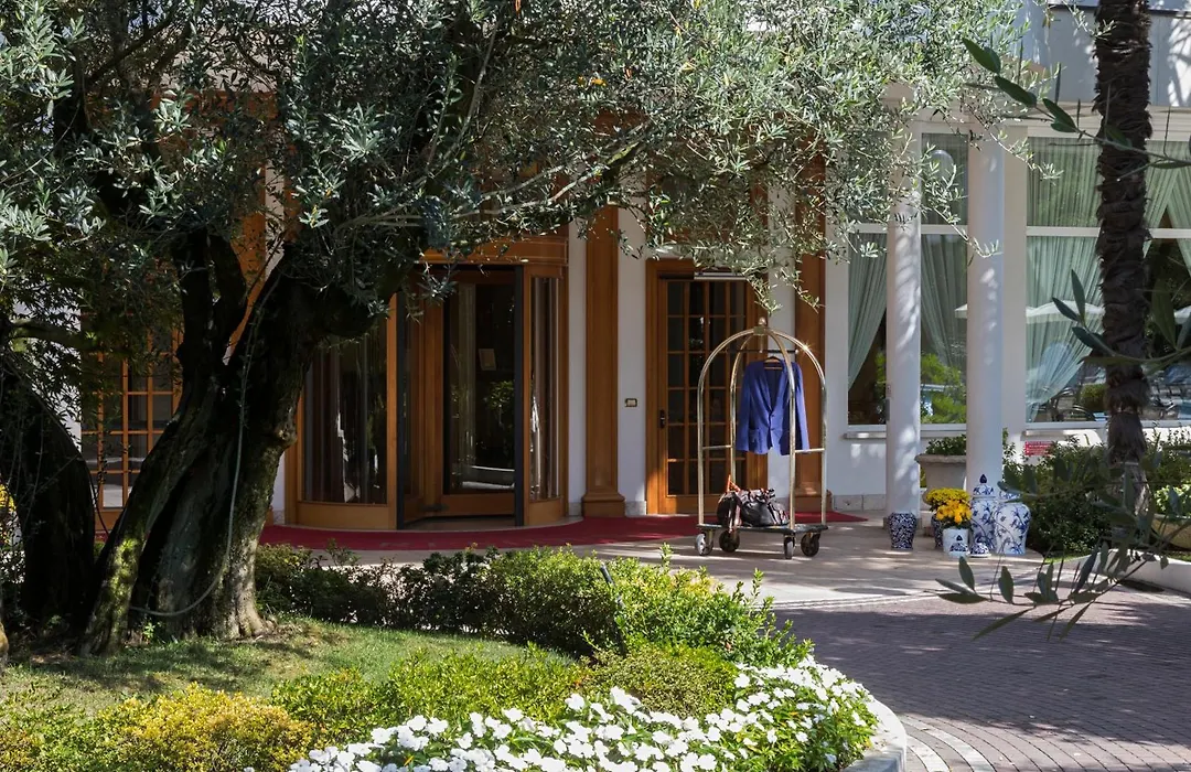 Hotel La Residence & Idrokinesis - Thermal Rehab-1